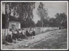 Mädel auf Fahrt (m. Zelt)