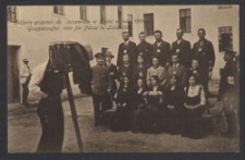 Zdjęcia grupami do paszportów w Łodzi w roku 1915 = Gruppenaufnahmen für Pässe in Lodz 1915