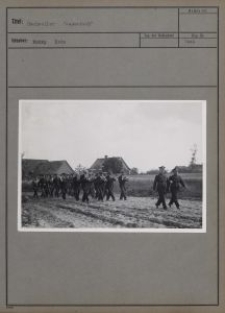 Hochweiler : "Ausmarsch"