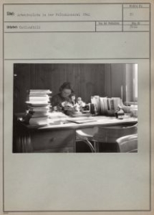 Arbeitsplatz in der Volksbűcherei 1942