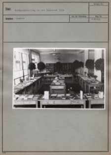 Buchausstellung in der Bücherei 1943